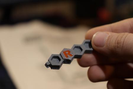 -Customizeable Hexagonical Keychain-