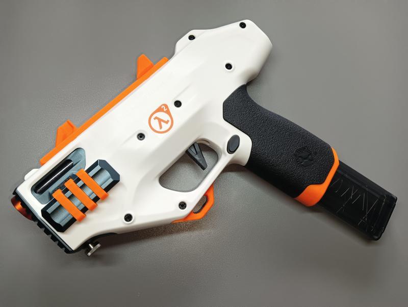 Nightingale 2.0 Top Rail with Iron Sights