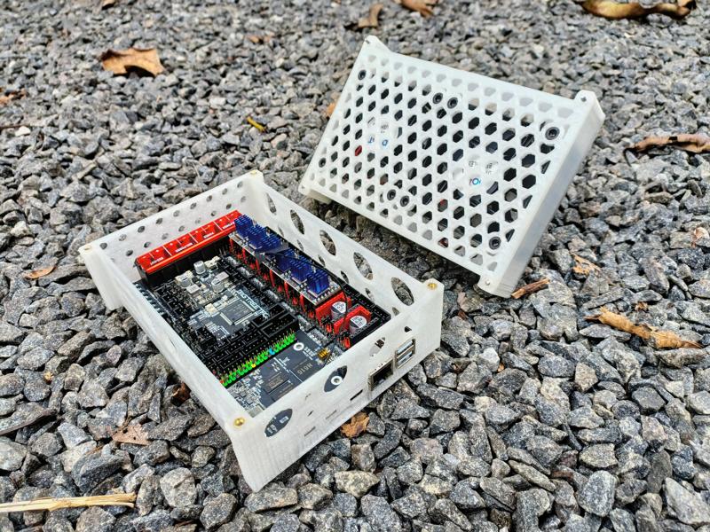 BTT Manta M8P Enclosure 