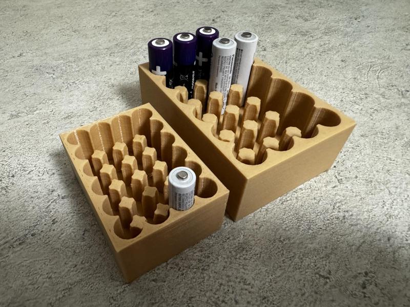 Battery box - for AA and AAA