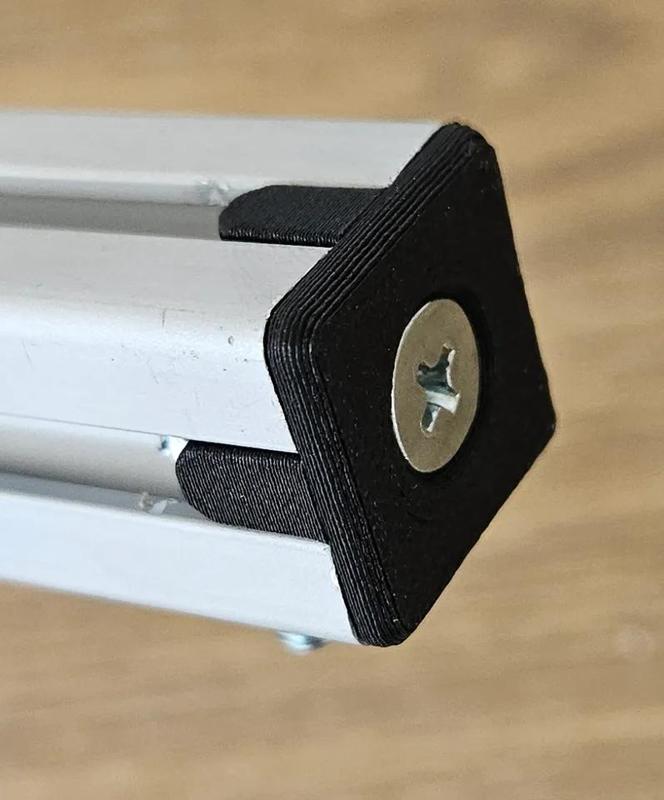 item 20x20 endplate bumper screwed   