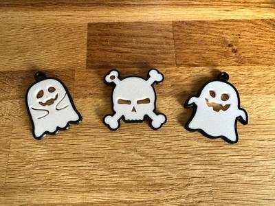 Ghost`s and Skull Keychain