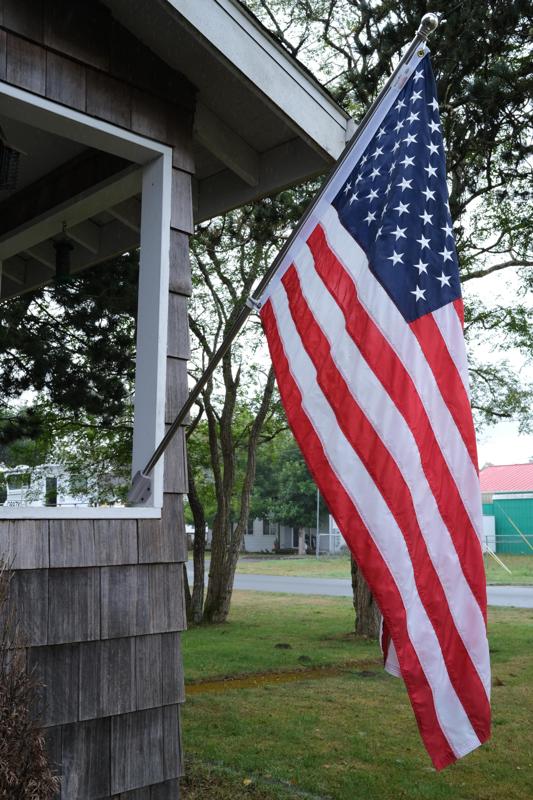 Side Mount Flag Pole Holder - 1"