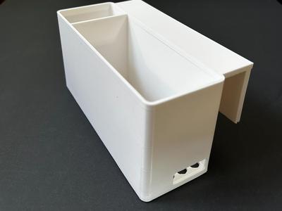 Simple small box to hang on the bed