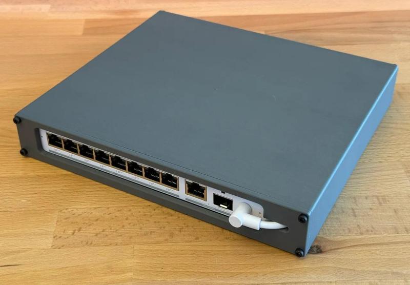 Unifi Flex 2.5G POE - Integrated Power Supply Enclosure   