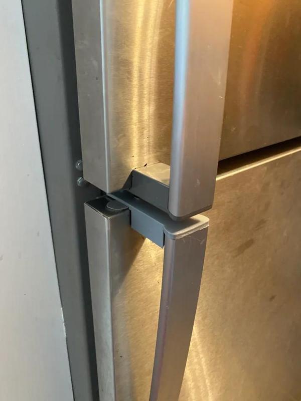 Whirlpool refrigerator handle   