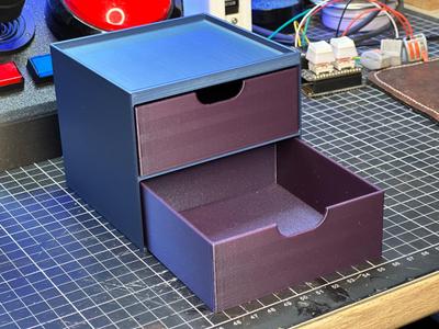 Desk organizer