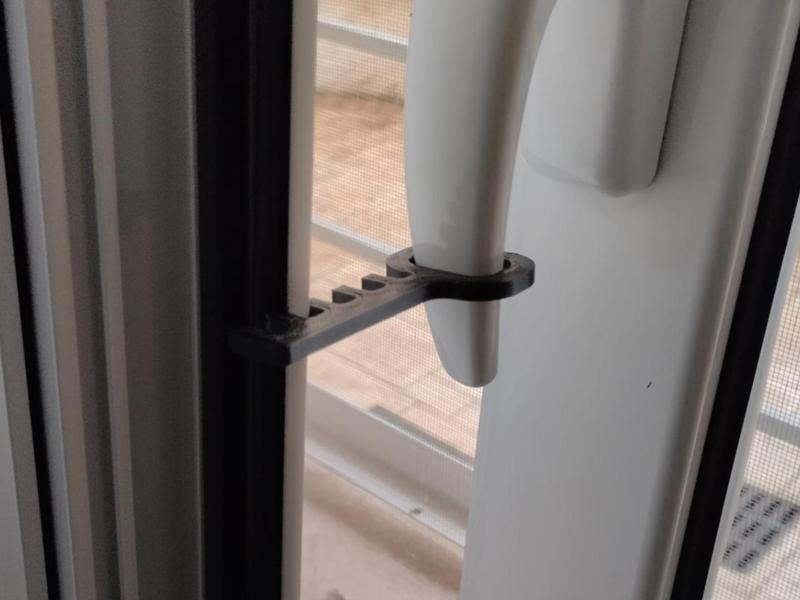 Window stopper - casement door lock