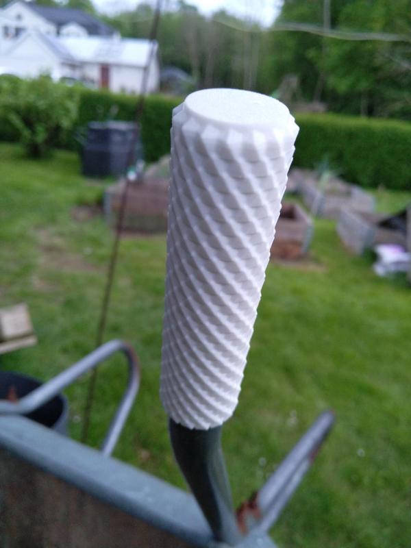 wheelbarrel handle