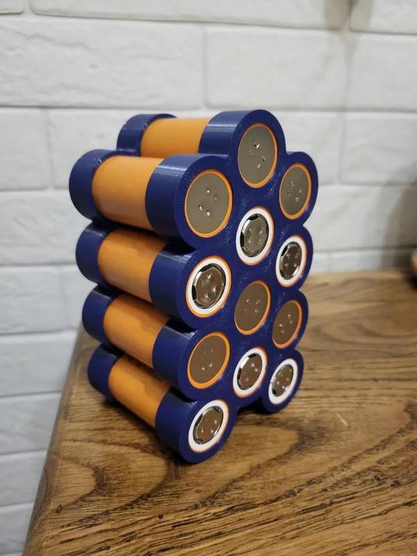 18650 or 26650 Batteries Holder - 12 pieces (3S4P or 4S3P)   