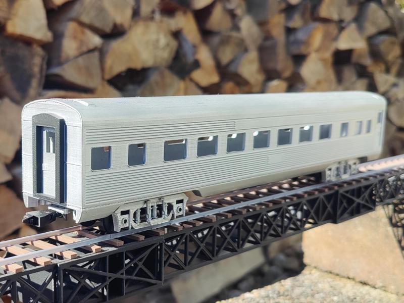 Streamline Passenger Car for Dragon Railway