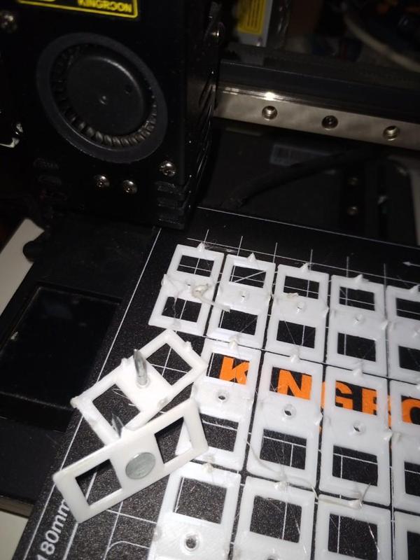 NYM Nagelscheibe für Unterputz - flush-mounted cable nail disc