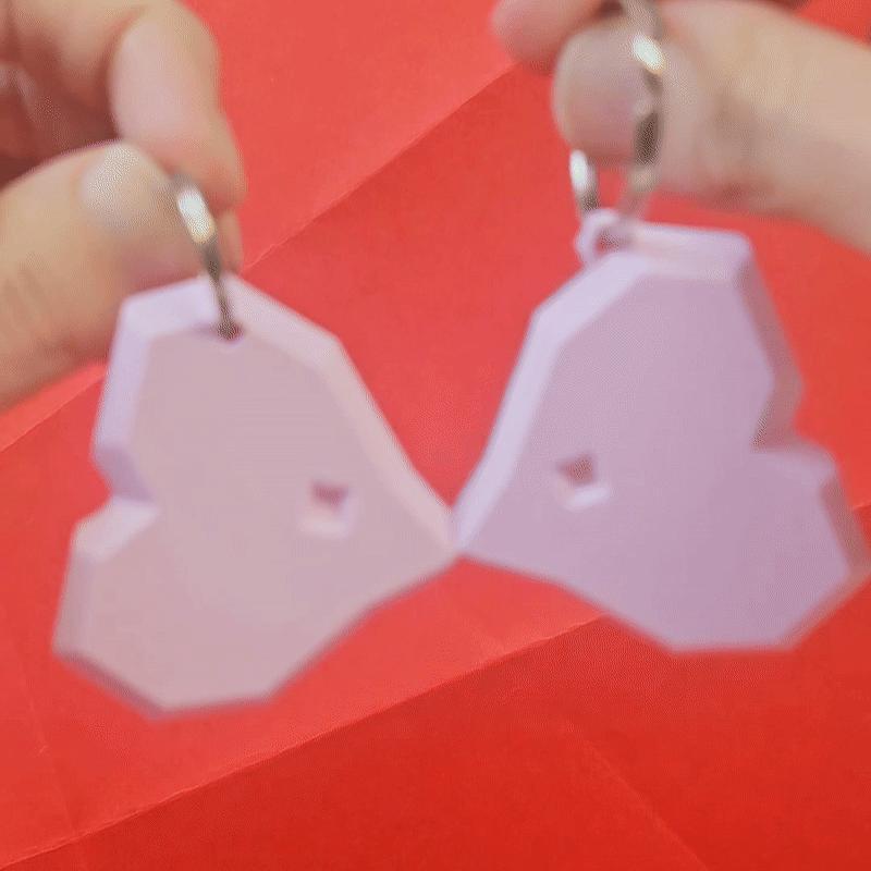 Luvdisc Valentine Magnetic Low Poly Keychain