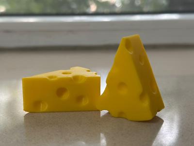 CHEESE KEYCHAIN PIECE