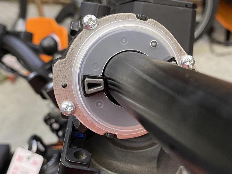 2020 KTM 690 Enduro R throttle slop remover