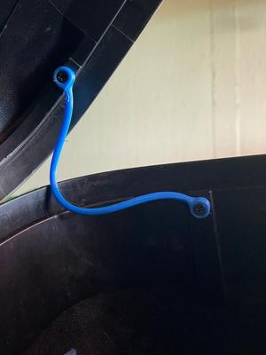 Top box lid stay repair