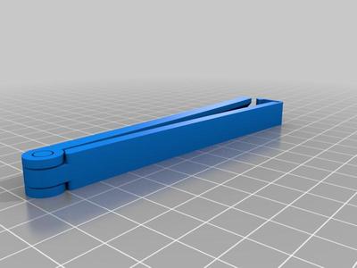 Bag clip pre-curved