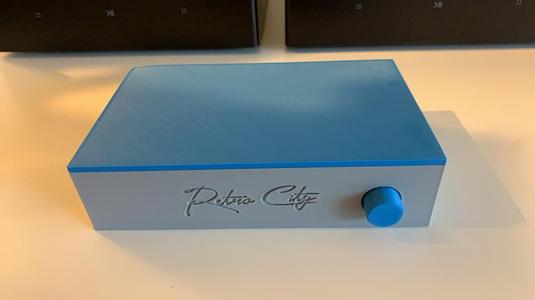 VOESYS 2-way Audio Switch