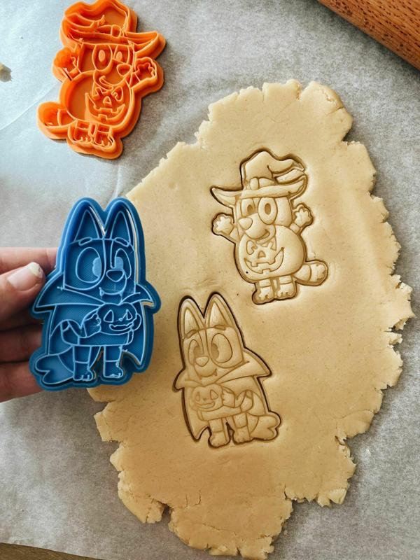 Bluey Cookie Cutter and Hawollen Bingo.