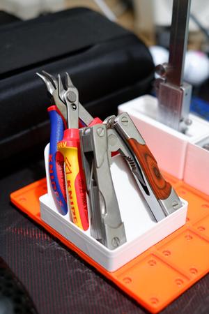 Gridfinity Mini Nipper Holder