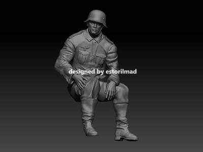 WW2 GERMAN SOLDIER SITTING V2