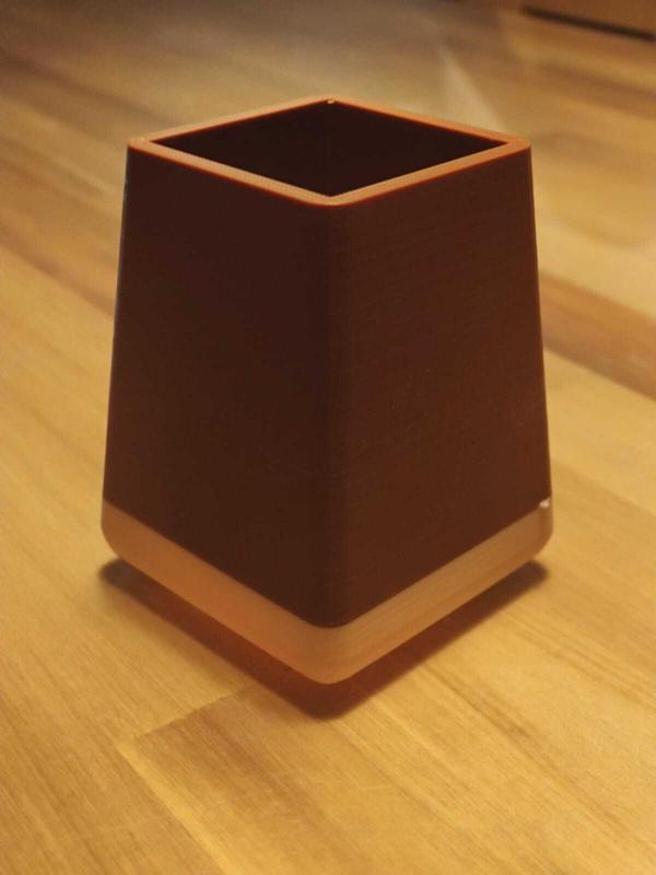 3D-printable pen pot - practical, stylish and ideal for organizing your burea
