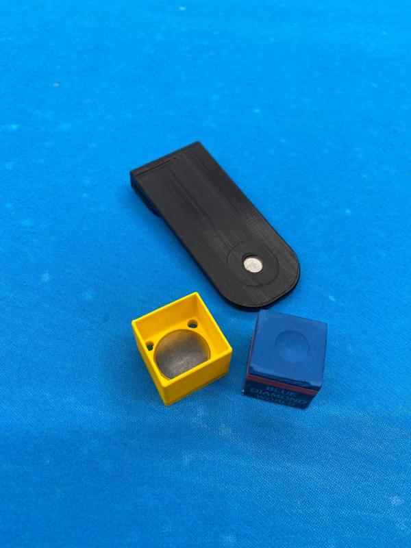 LONGONI BLUE DIAMOND MAGNETIC CHALK HOLDER