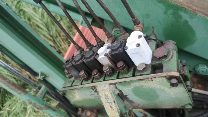 oil hydraulic system piston cover