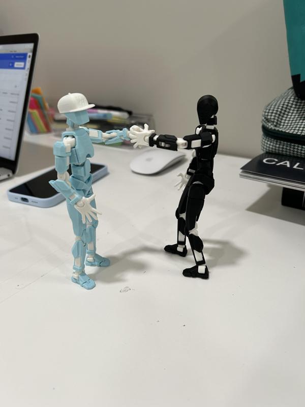 Carrito, armadura, armazón y mas accesorios, figura robot.