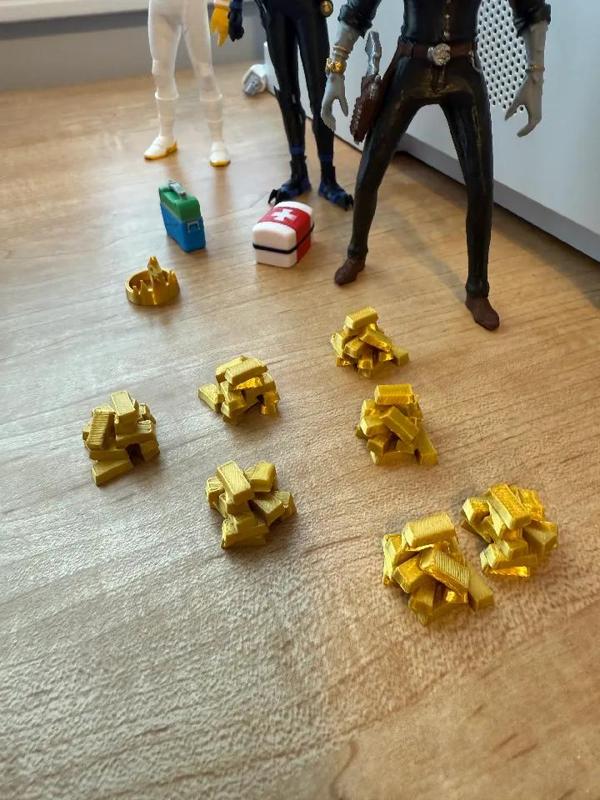 Large gold bar pile from Fortnite   