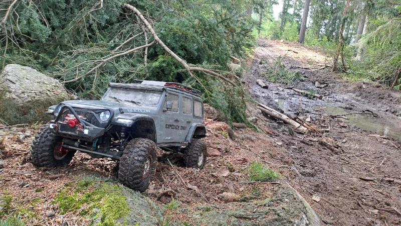 Absima Yucatan /  Yikong YK 4082 sidestep / rockslider   