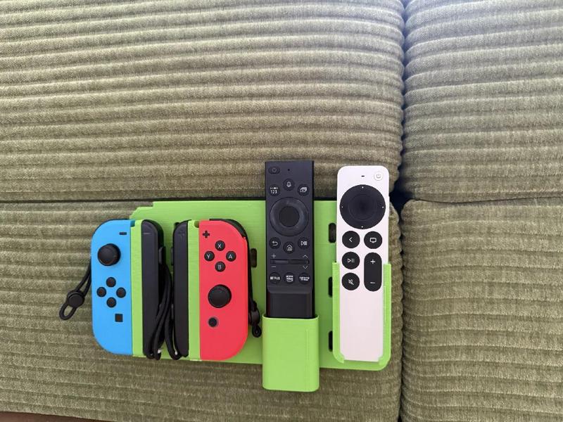 IKEA Jättebo sofa side IKEA Skådis hanger   