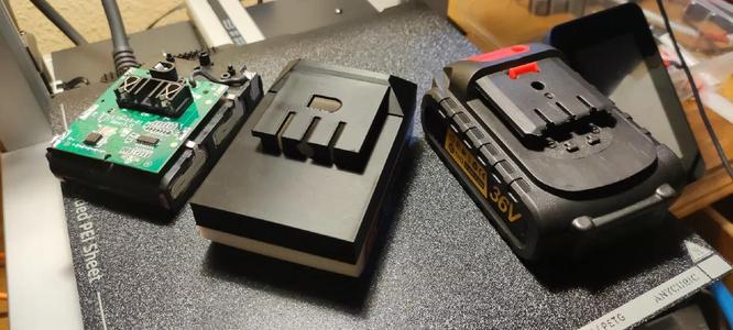 Battery case   