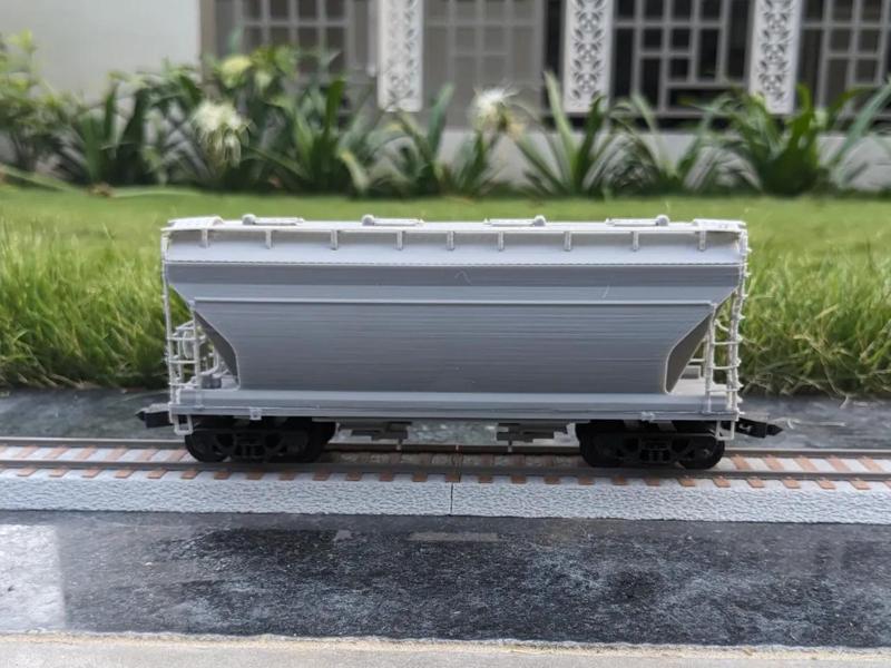 Hopper Covered 2970 Cubic Foot - Dragon Railway   