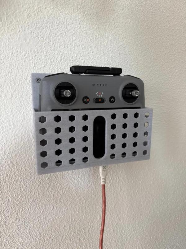 DJI RC2 wall mount with hole for charging   