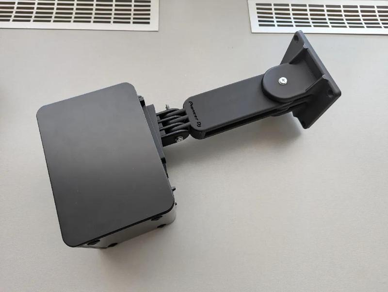 Samsung SWA-9200S Longer adjustable speaker wall mount holder (keyhole mount)   