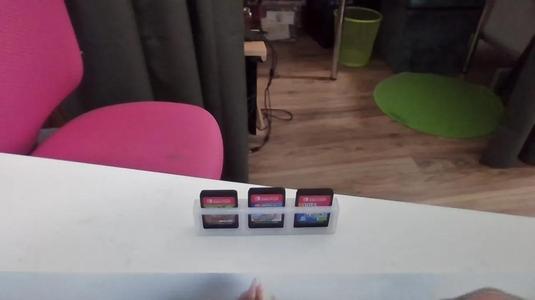 Nintendo game holder V2   