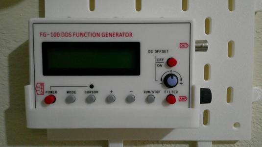 skadis FG-100 function generator holder   