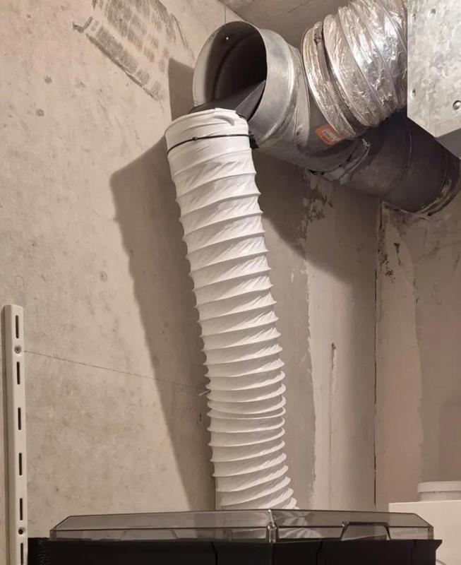 100mm to 125mm (1/3rd diameter) with 90 degree bend - Air duct exhaust   