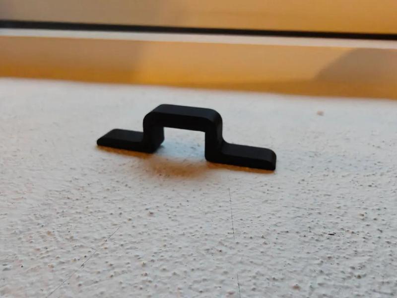 USB Extender Under- Desk Mount   