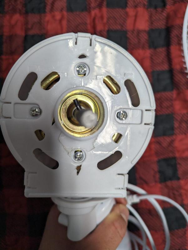 Royal Sovereing Oscillato Fan Assembly Desk Fan- Rear Grill Assembly Hold