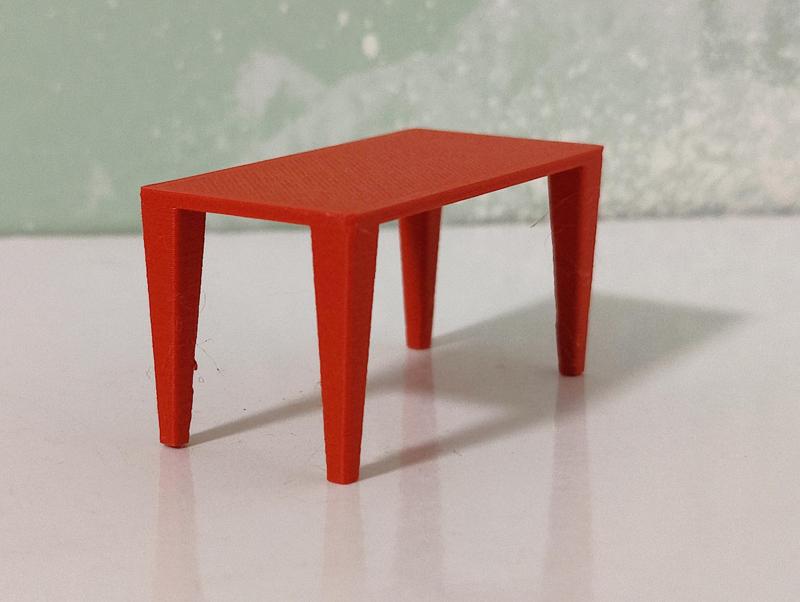 Small Table / Paint Pylon