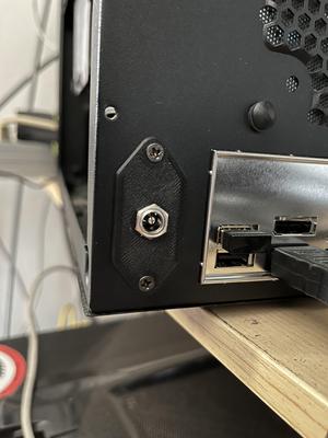 Node 304 pico psu plug frame holder