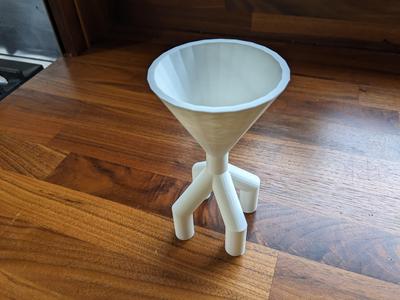 4 spout funnel for selfwatering plant pot