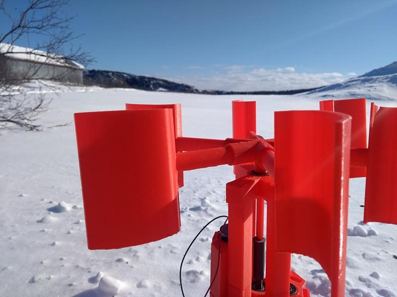 Bi-Generator vertical wind turbine