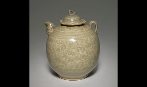 Vietnamese Celadon Ewer, 14th C CE