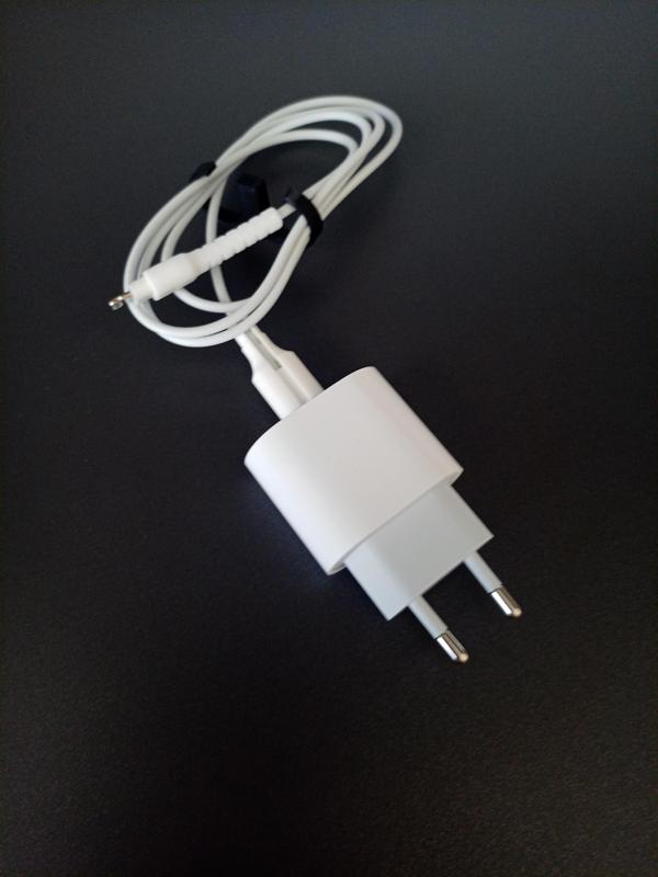 Cable organizer / Cable clip