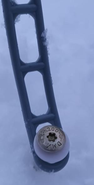 Tellerkopfschrauben statt Hering am Vorzelt