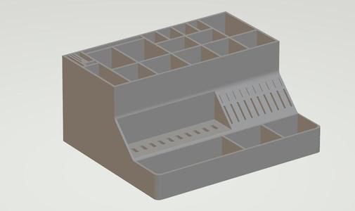 Engineers Desk Tidy