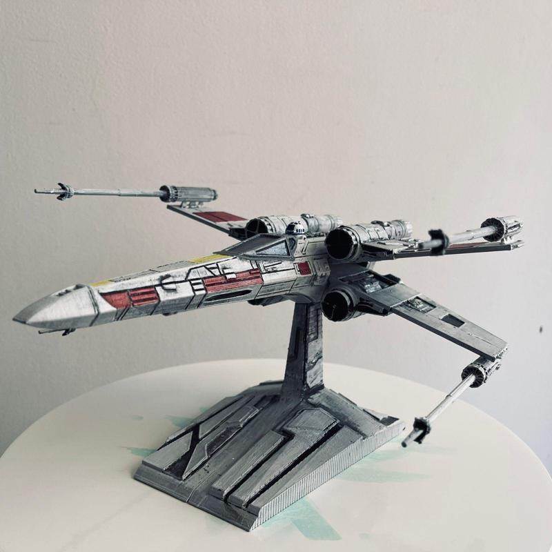 X Wing Starwars - SCALE 1:48